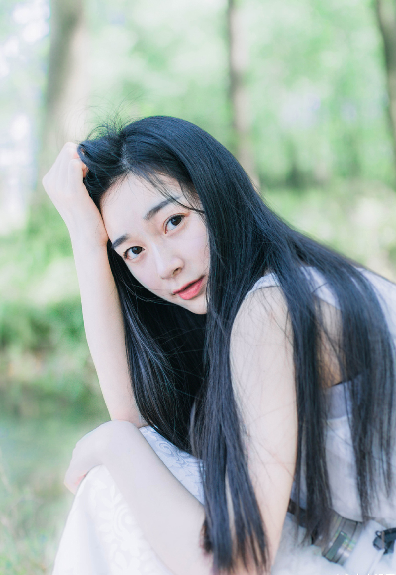 “莫要乱说，我之前开玩笑的。”魏延连忙道，虽然他很想打，但要事因为这个就让庞统去死，那他还是宁愿和平接受蜀中。